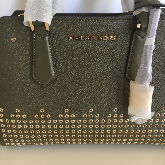 MICHAEL KORS OLIVE/BALLET MESSENGER NWT - Picture 2 of 7